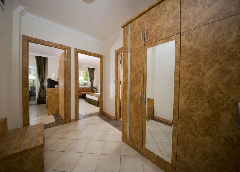 Aydinbey Gold Dreams / Aydinbey Gold Dreams