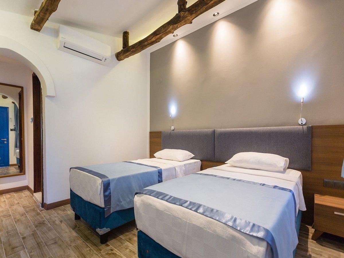Risus Garden Marina Hotel / Risus Garden Marina Hotel