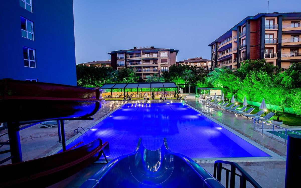Grand Alisa Hotel / Grand Alisa Hotel