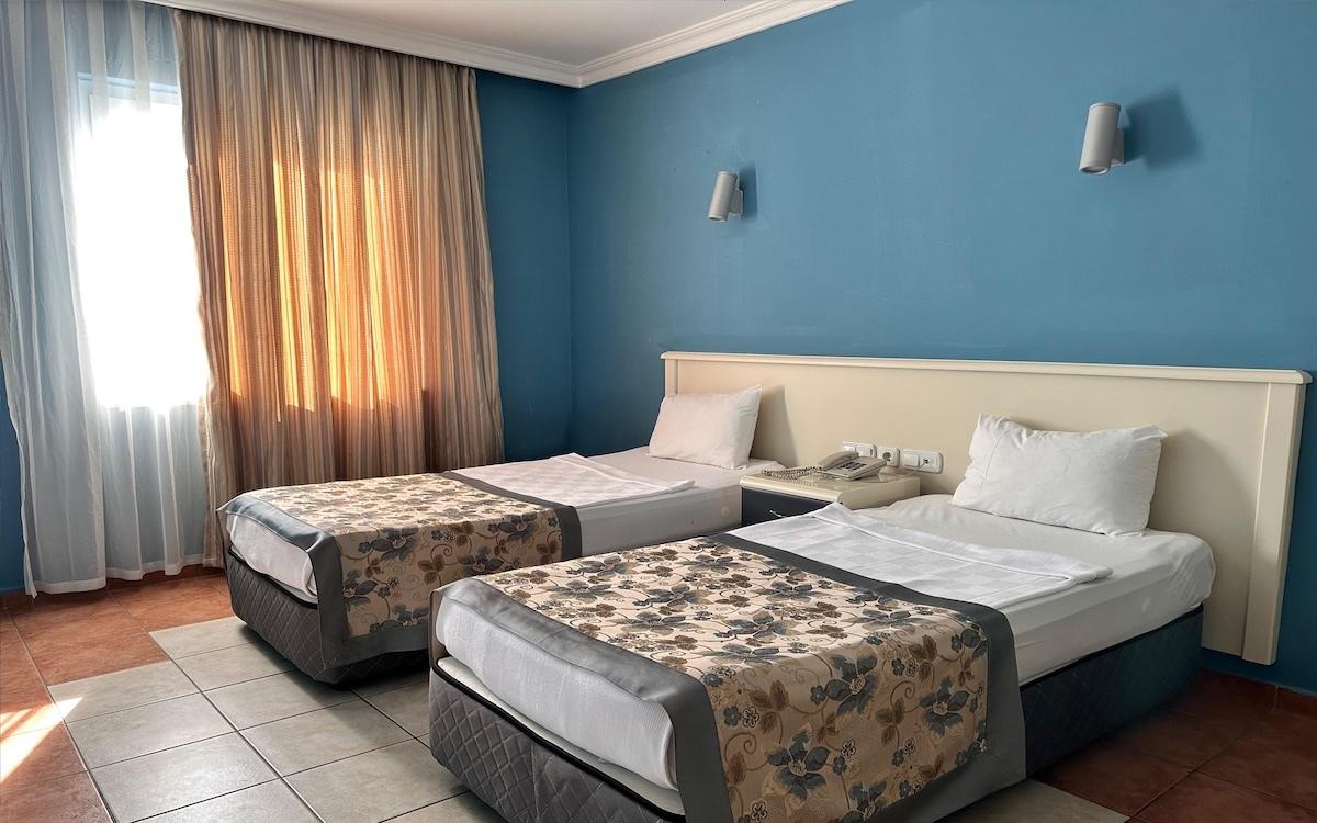 Grand Alisa Hotel / Grand Alisa Hotel