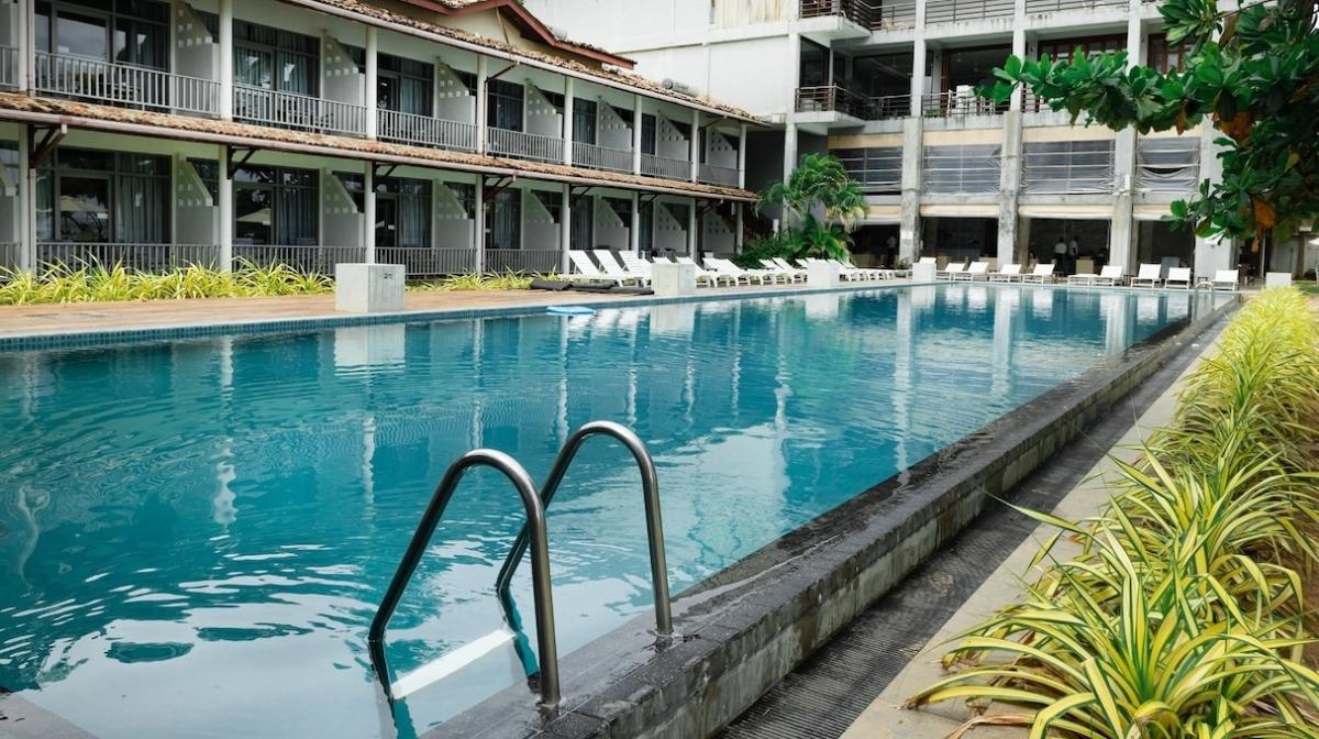 Paradise Beach Club / Paradise Beach Club
