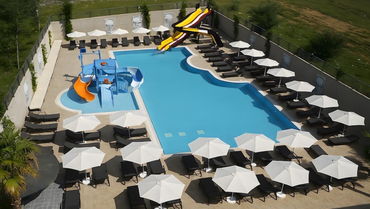 Q Ella Beach Hotel / Q Ella Beach Hotel