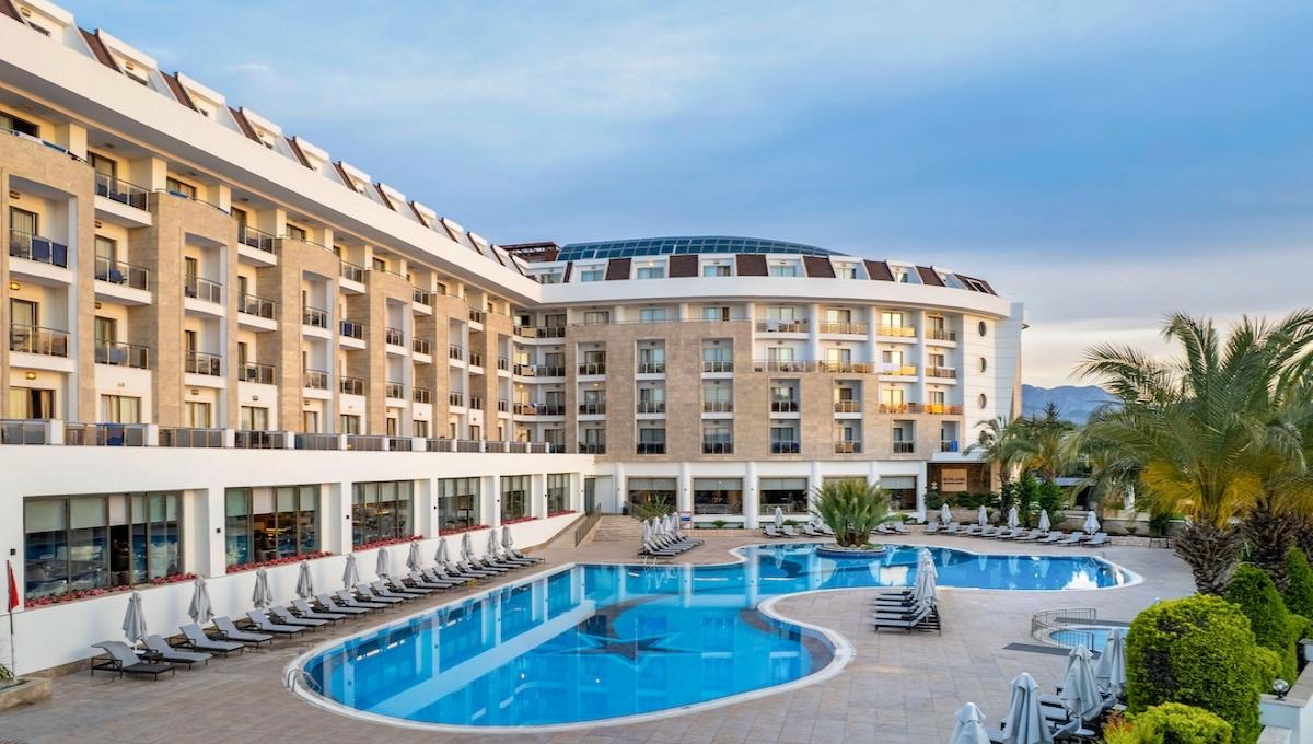 Sunland Resort Hotel / Sunland Resort Hotel