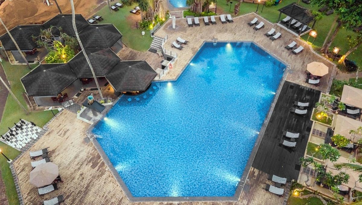 Tangerine Beach Hotel / Tangerine Beach Hotel