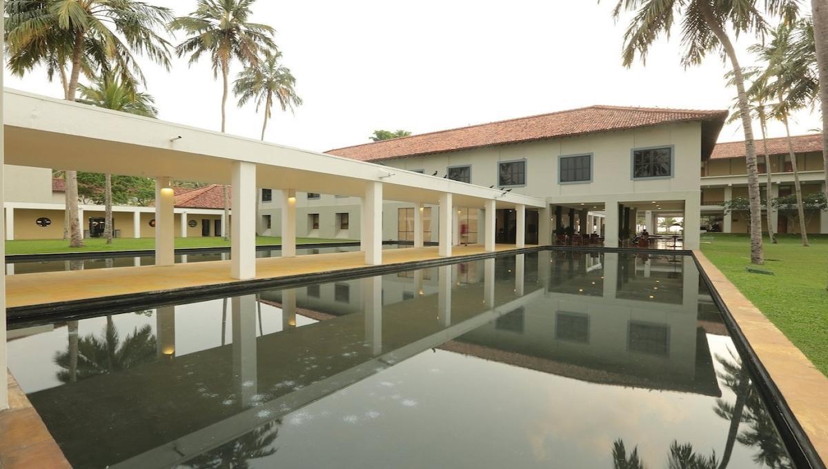 The Blue Water Hotel And Spa / The Blue Water Hotel And Spa
