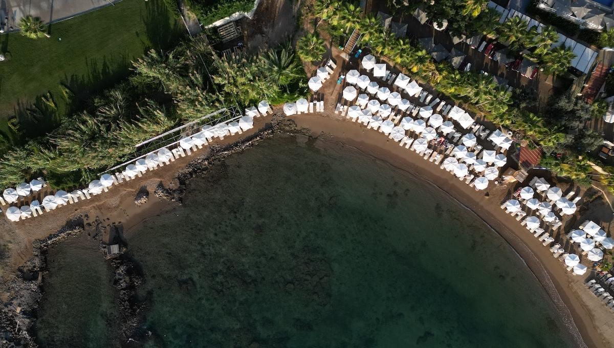 Eos Beach Resort / Eos Beach Resort