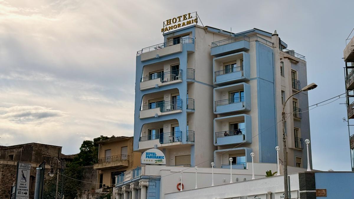 Panoramic Hotel / Panoramic Hotel