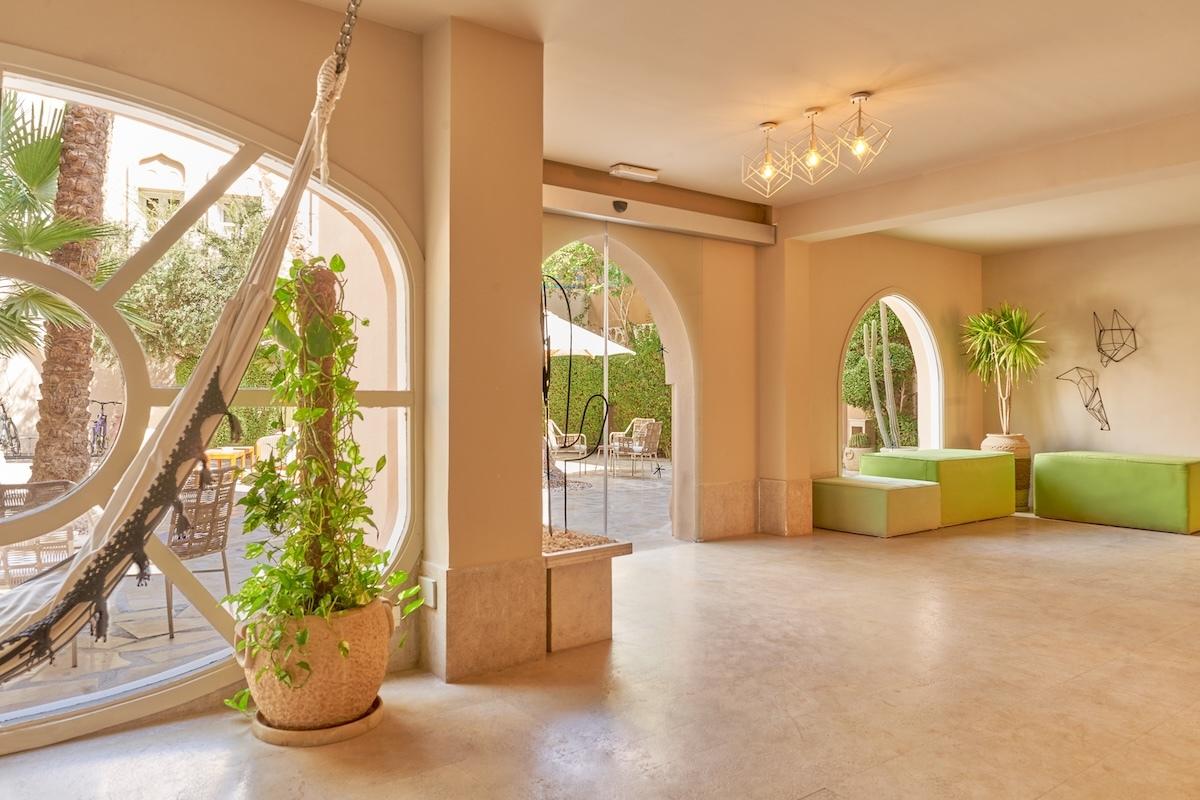 Captain's Inn / Captain's Inn