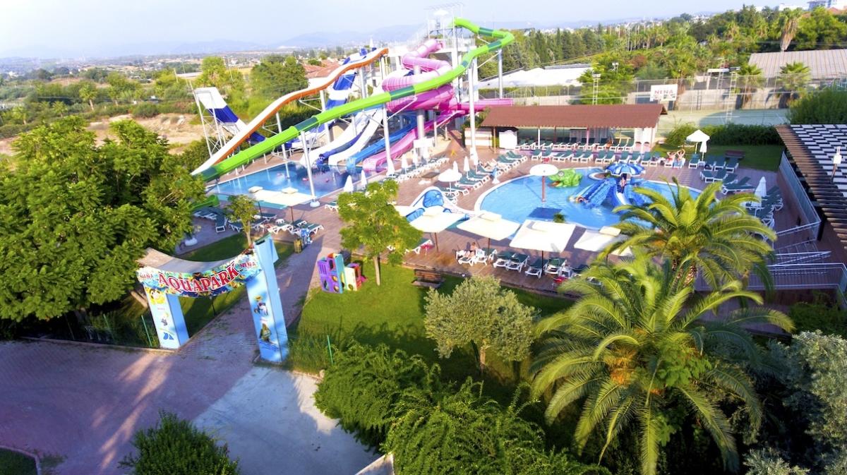 Club Nena / Club Nena