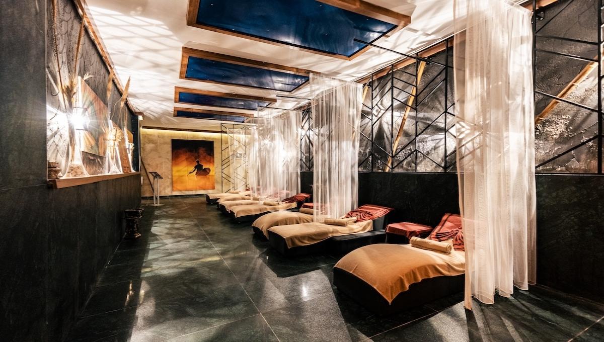 Grand Ring Hotel / Grand Ring Hotel