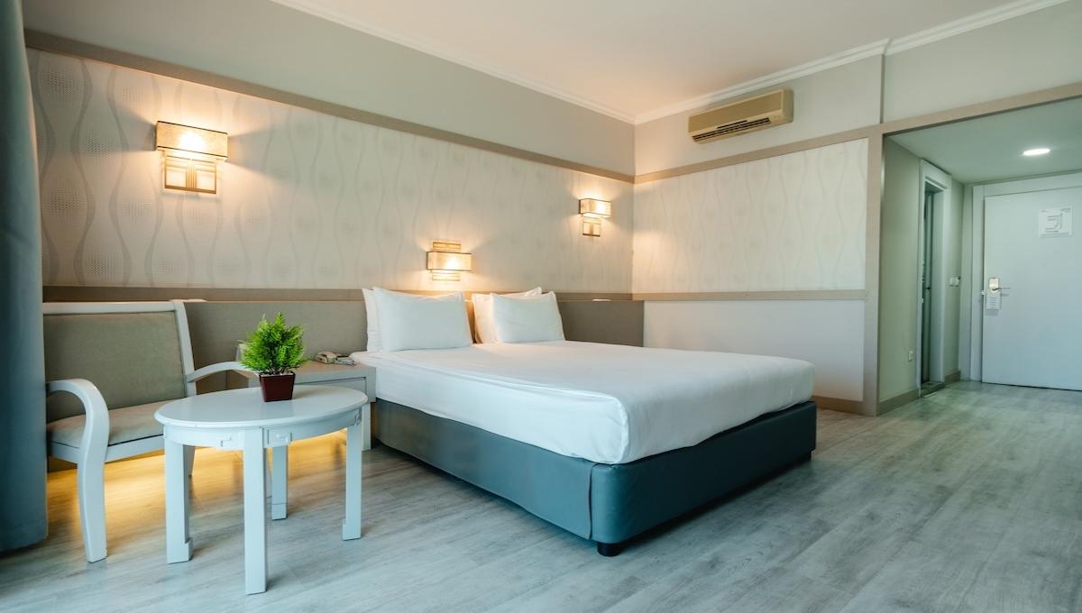 Grand Ring Hotel / Grand Ring Hotel