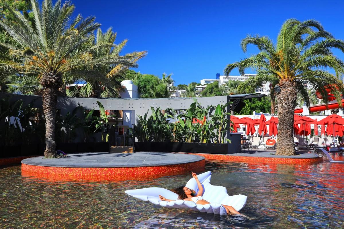 Hotel Very Chic Bodrum / Hotel Very Chic Bodrum