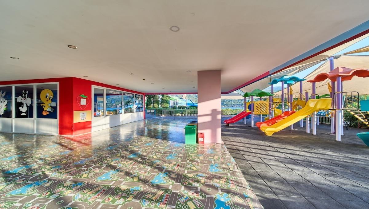 La Blanche Island / La Blanche Island