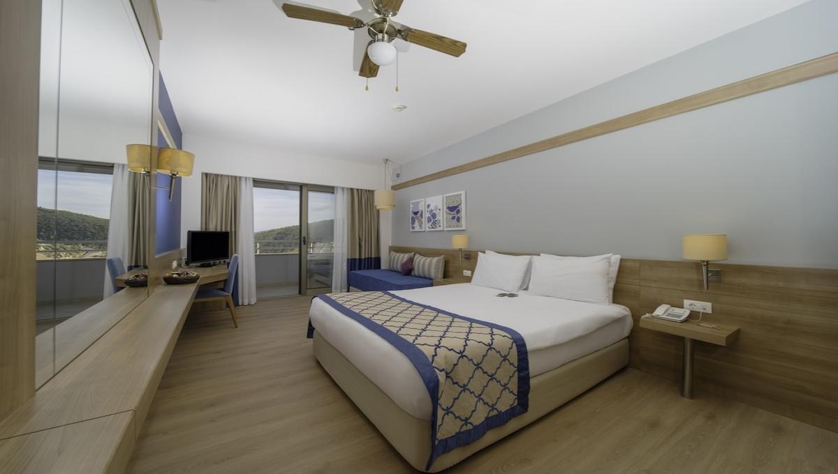 La Blanche Island / La Blanche Island