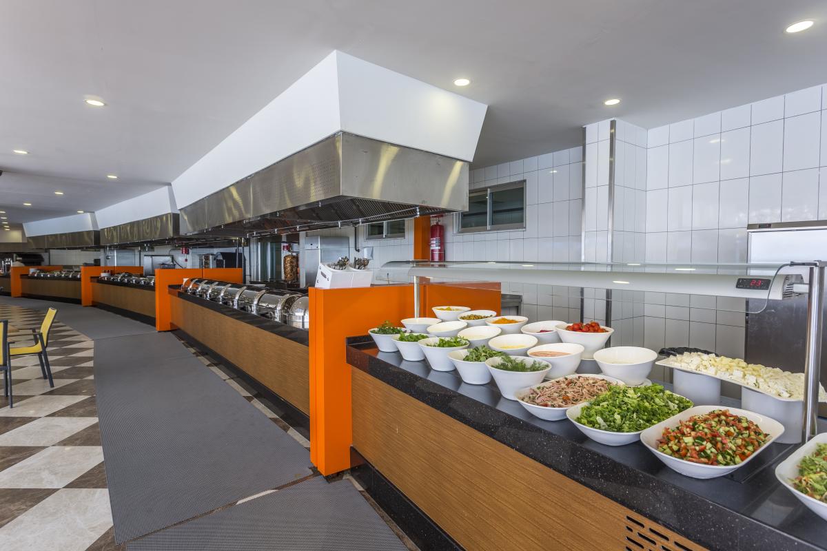 Lonicera Resort Spa Hotel / Lonicera Resort Spa Hotel