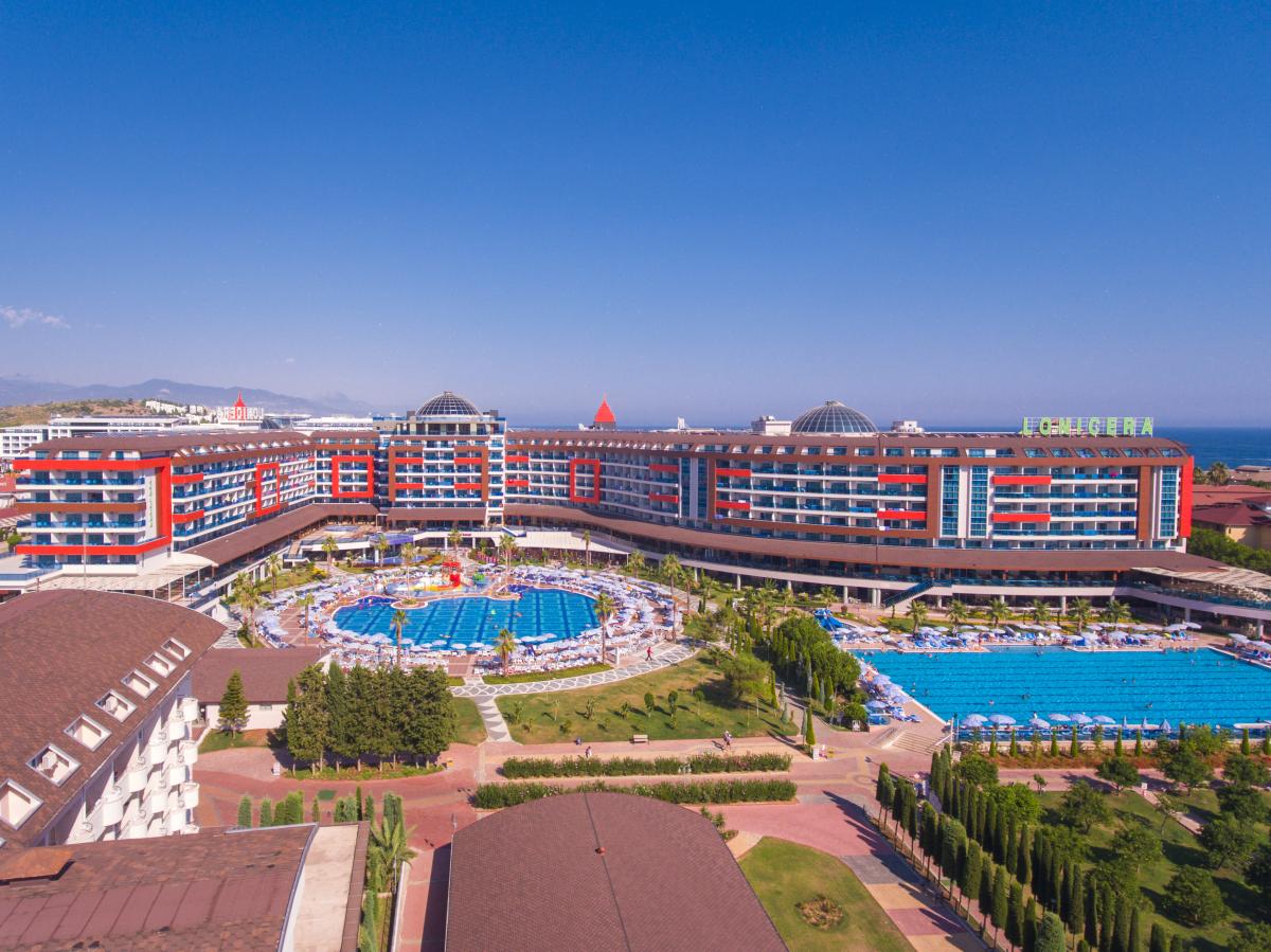 Lonicera Resort Spa Hotel / Lonicera Resort Spa Hotel