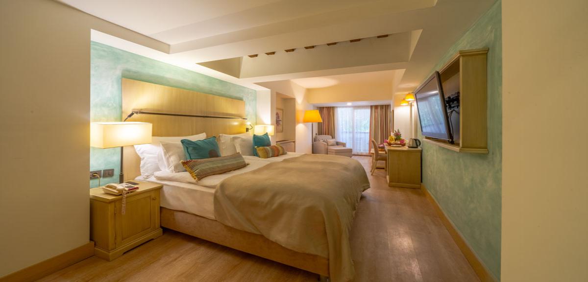 Marti Resort / Marti Resort