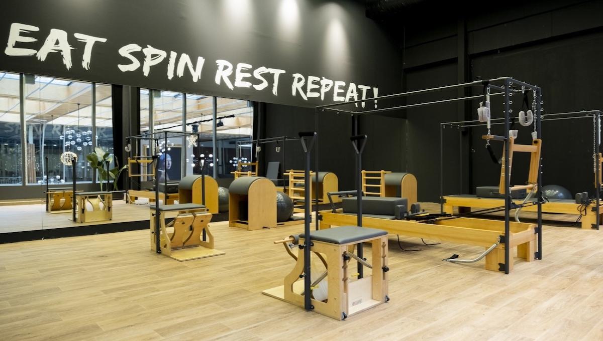 Nirvana Cosmopolitan / Nirvana Cosmopolitan