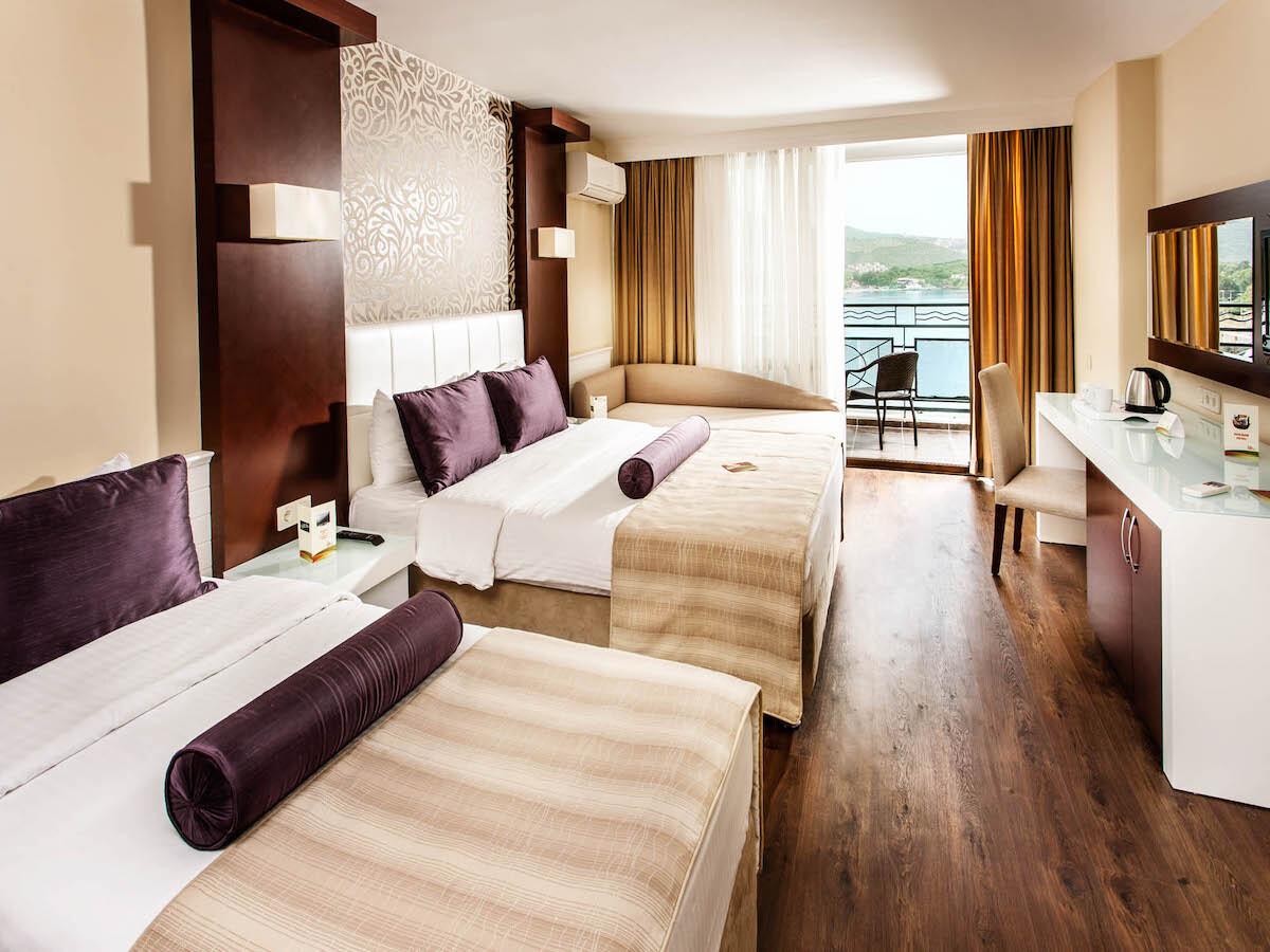 Tusan Beach Resort / Tusan Beach Resort