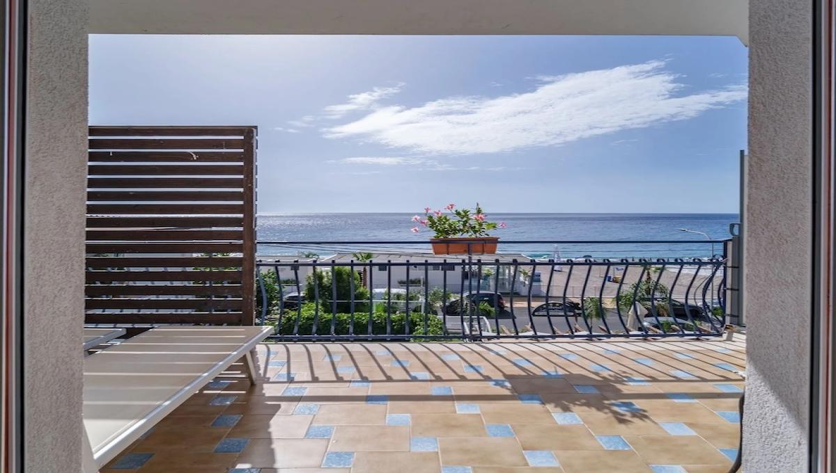 Chrismare / Chrismare