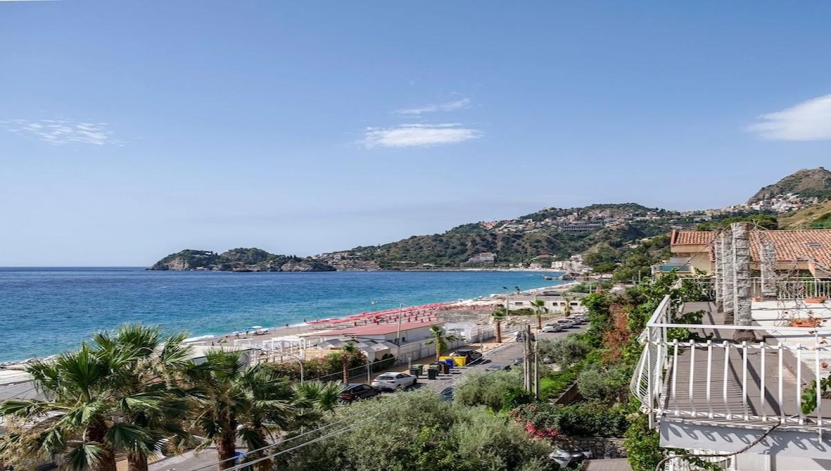 Chrismare / Chrismare