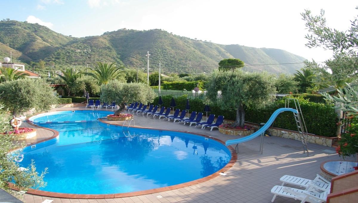 Fontana Barone Residence / Fontana Barone Residence