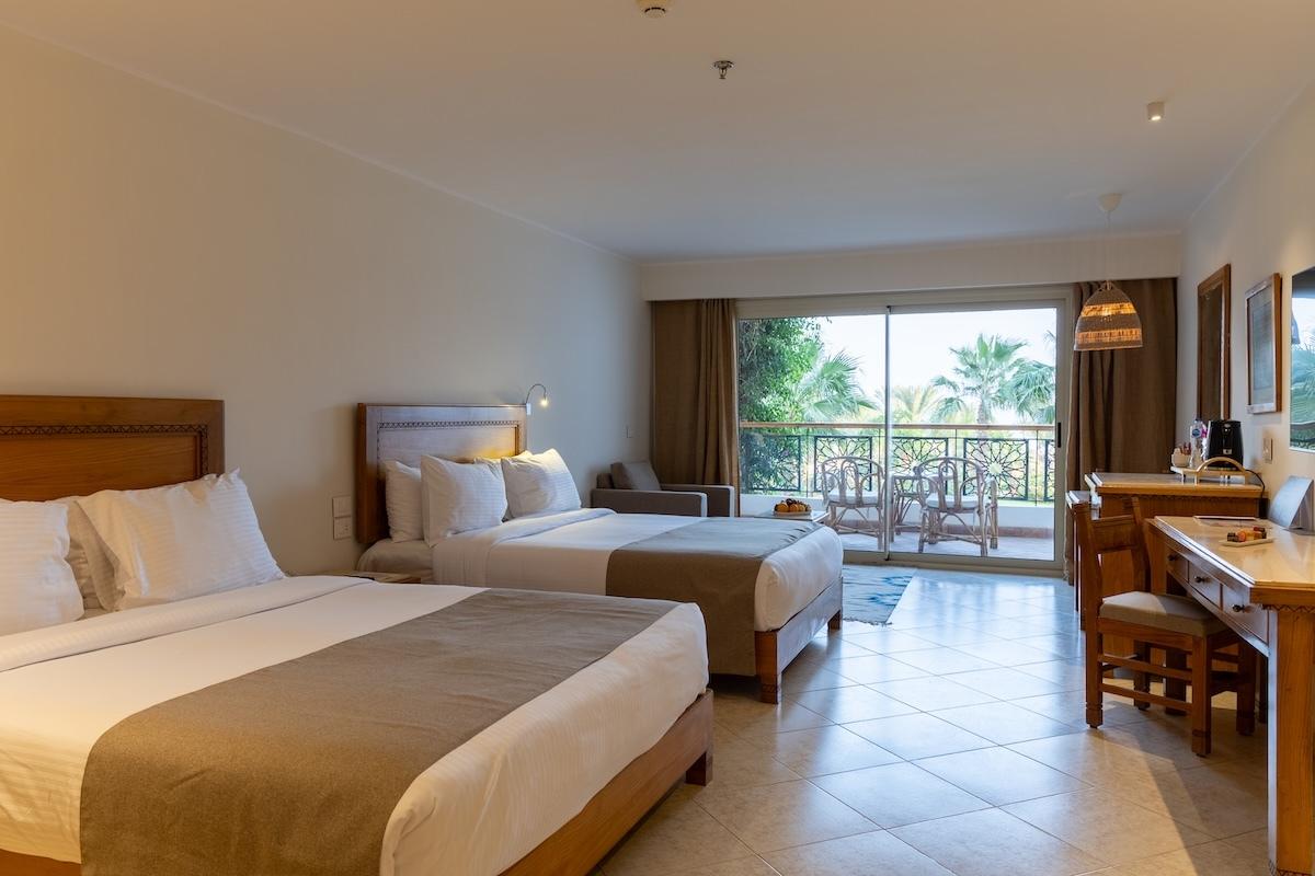 Fort Arabesque West Bay Resort / Fort Arabesque West Bay Resort