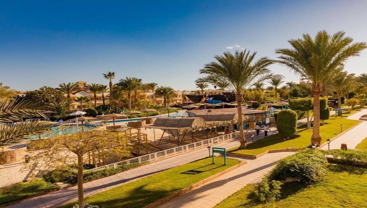 Golden Beach Resort / Golden Beach Resort