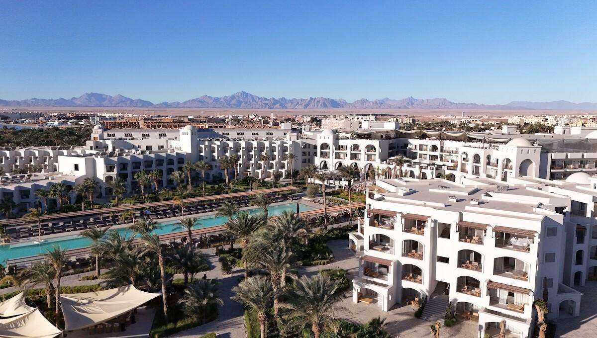 Serry Beach Resort / Serry Beach Resort